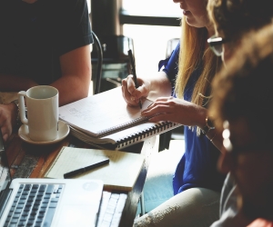 imagen ¿Cómo encontrar un empleo después de la universidad?