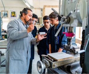 imagen Nuevos cursos de especialización en Formación Profesional 2025
